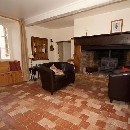 Bed and Breakfast Ancienne Ecole Cazaux-Villecomtal Экстерьер фото