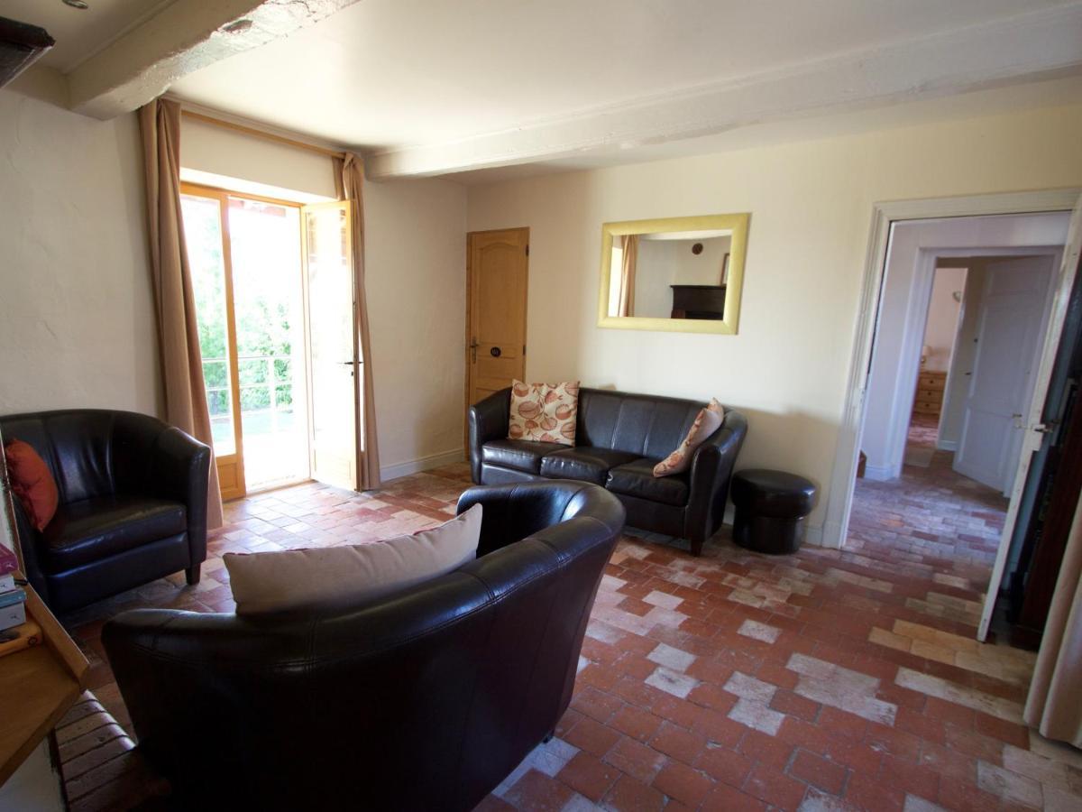 Bed and Breakfast Ancienne Ecole Cazaux-Villecomtal Экстерьер фото